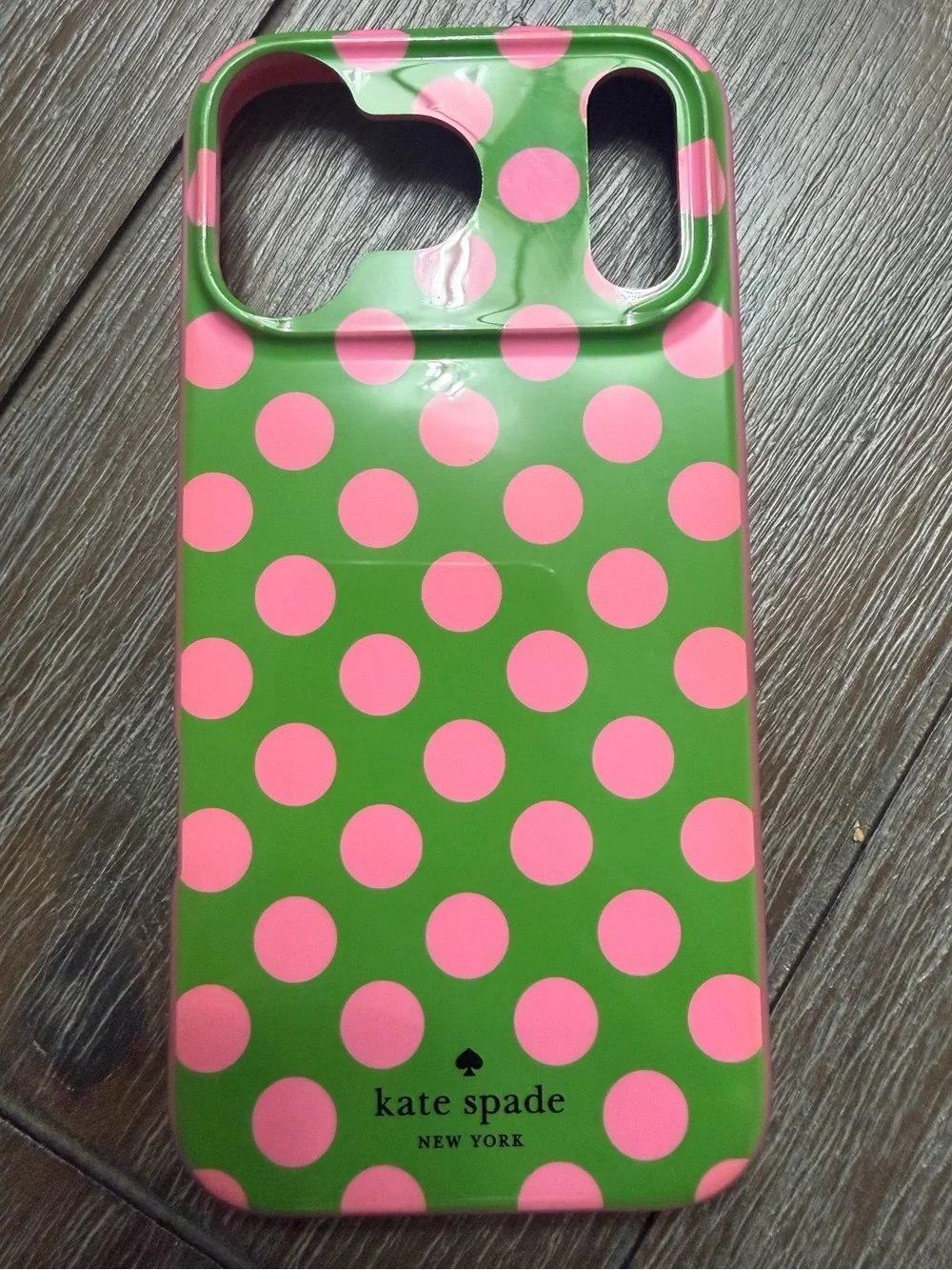 EUC iPhone 17 Pro Max kate spade Pink & Green Polka Dot Case